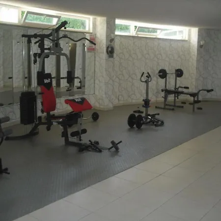アパート Mirage G 1 - Beautiful 2 Bedroomed Ground Floor Apartment Of Approx 1000 Sq Ft シダ